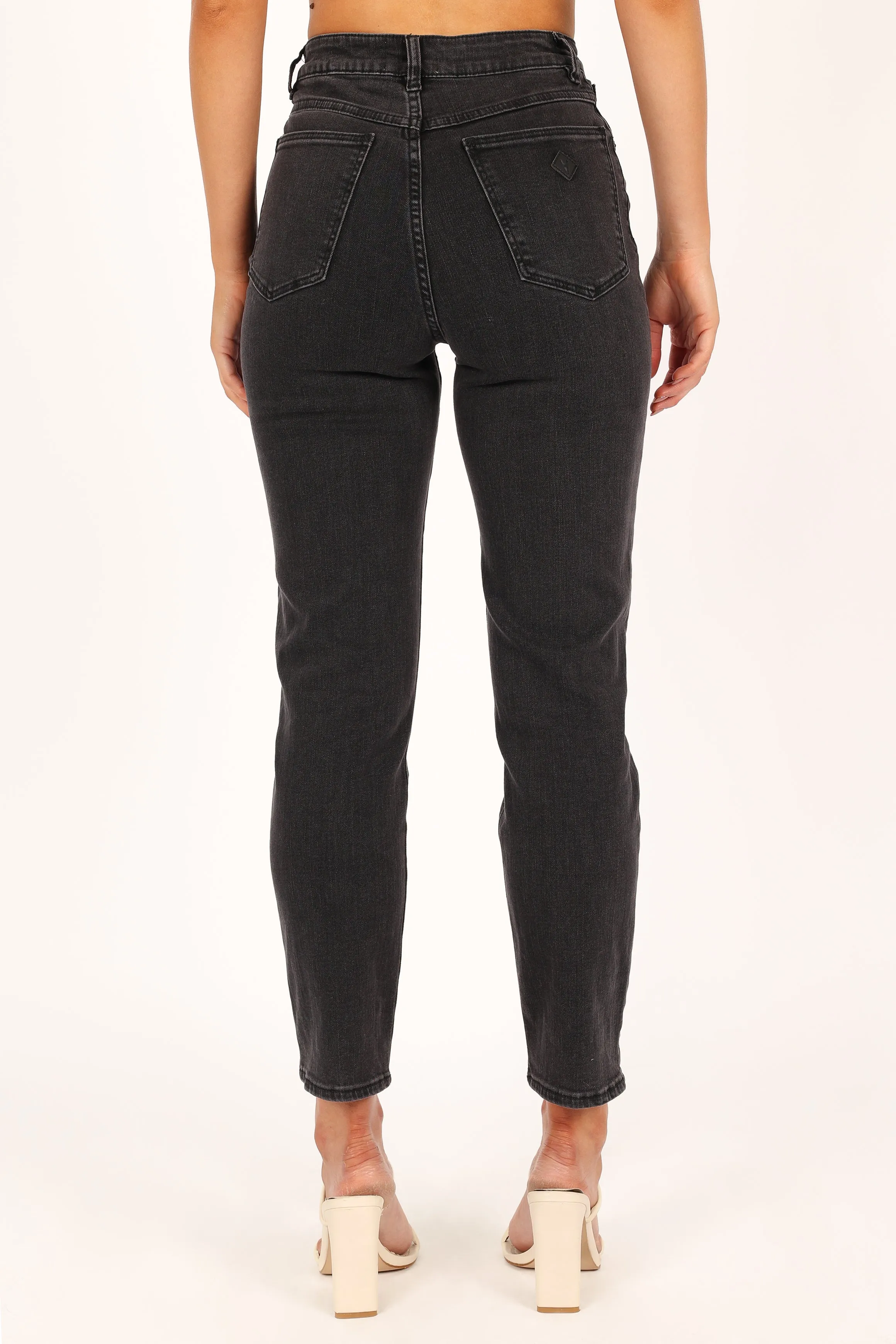 Abrand 94 High Slim Jeans - 90210 Washed Black