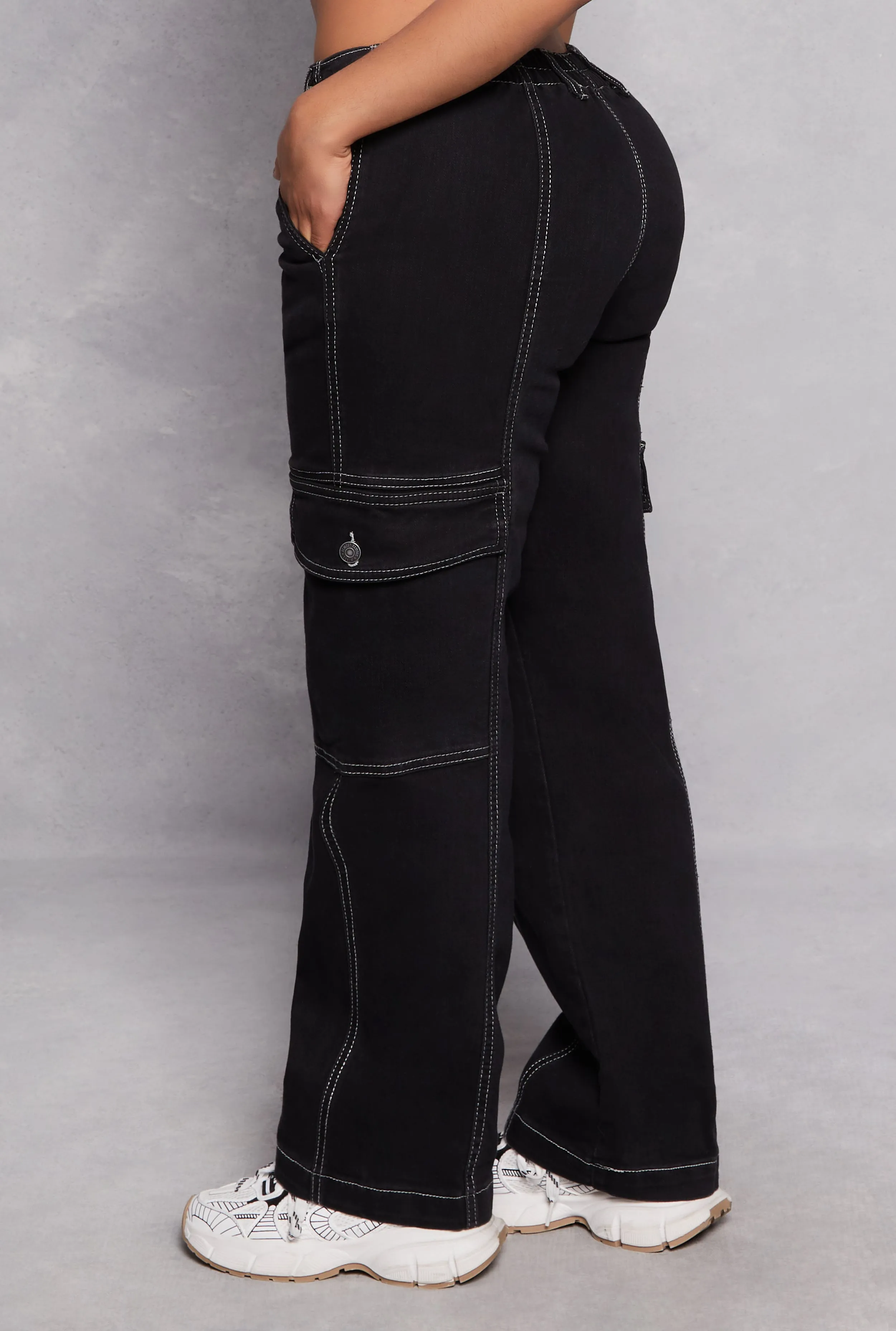 Almost Famous Wide Leg Cargo Jeans