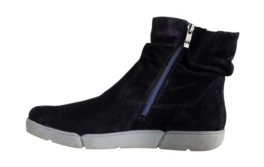 Ara Adele Navy