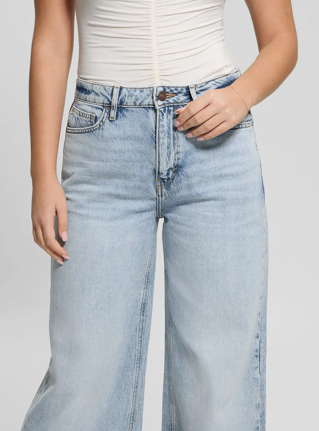 Blue Bellflower Denim Jeans in Light Wash