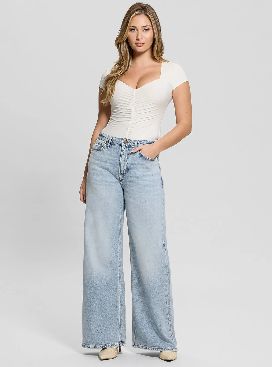Blue Bellflower Denim Jeans in Light Wash