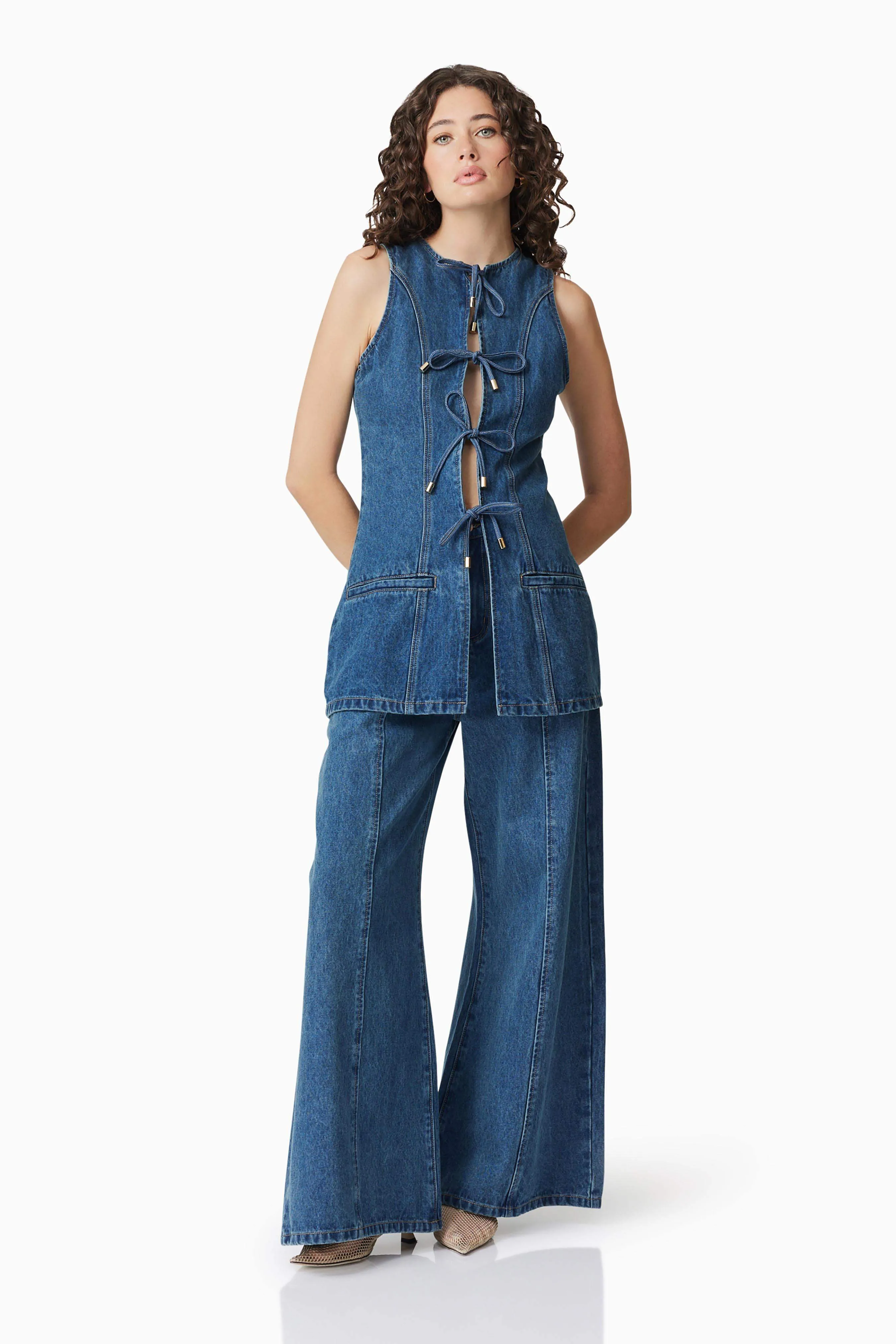CURAAE Clara Sleeveless Denim Top