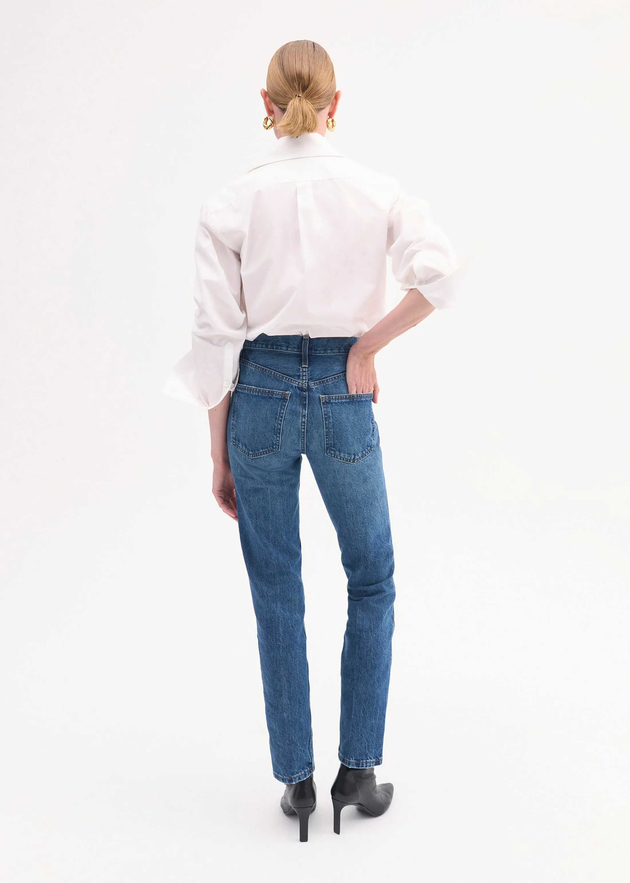 High Rise Jean in Denim - Indigo