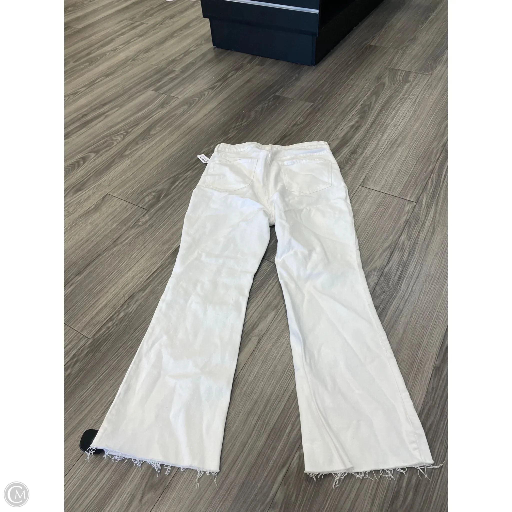 Jeans Flared By Old Navy In White, Size: 12