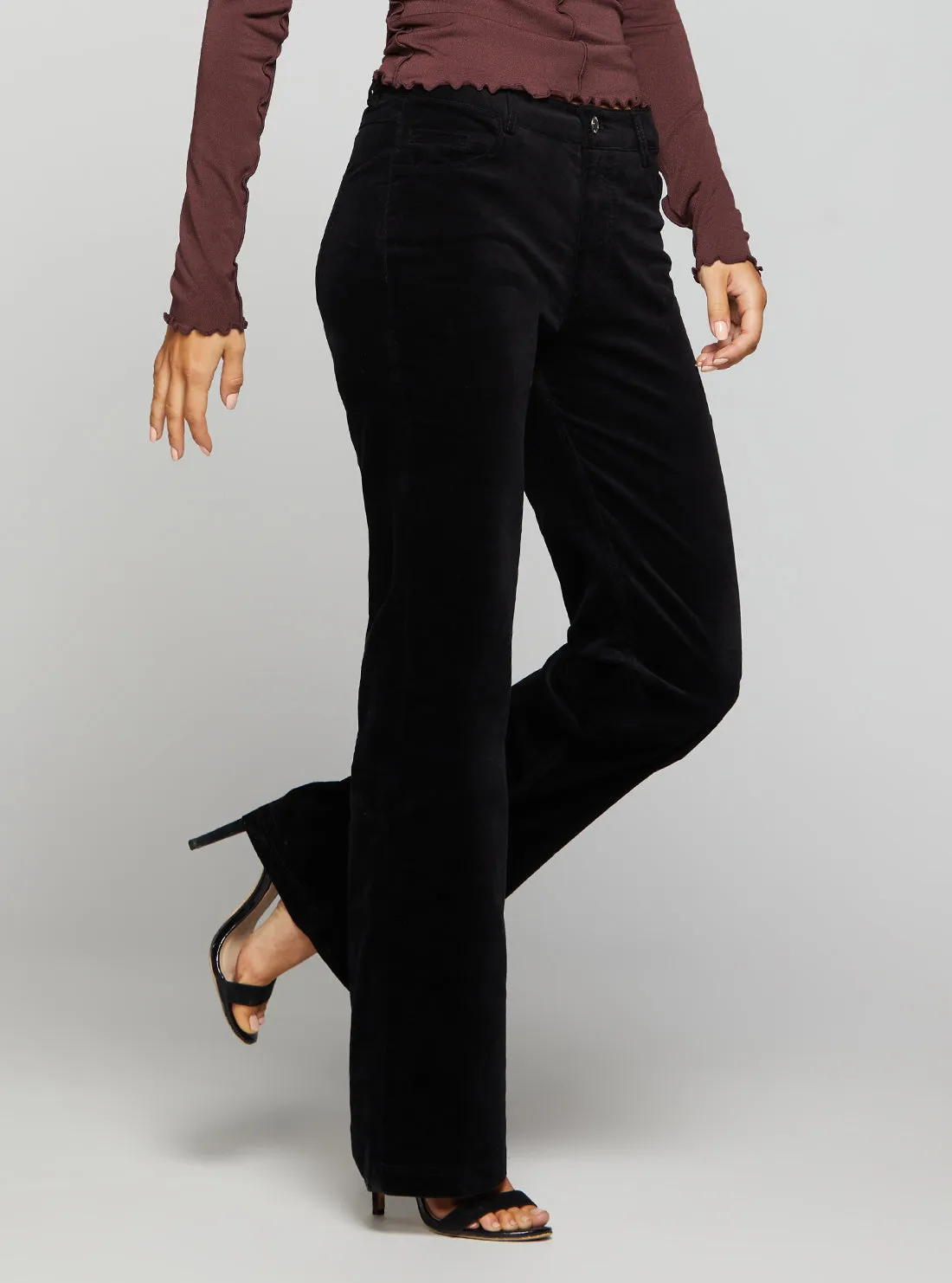 Mid-Rise Sexy Boot Denim Jeans In Jet Black Wash