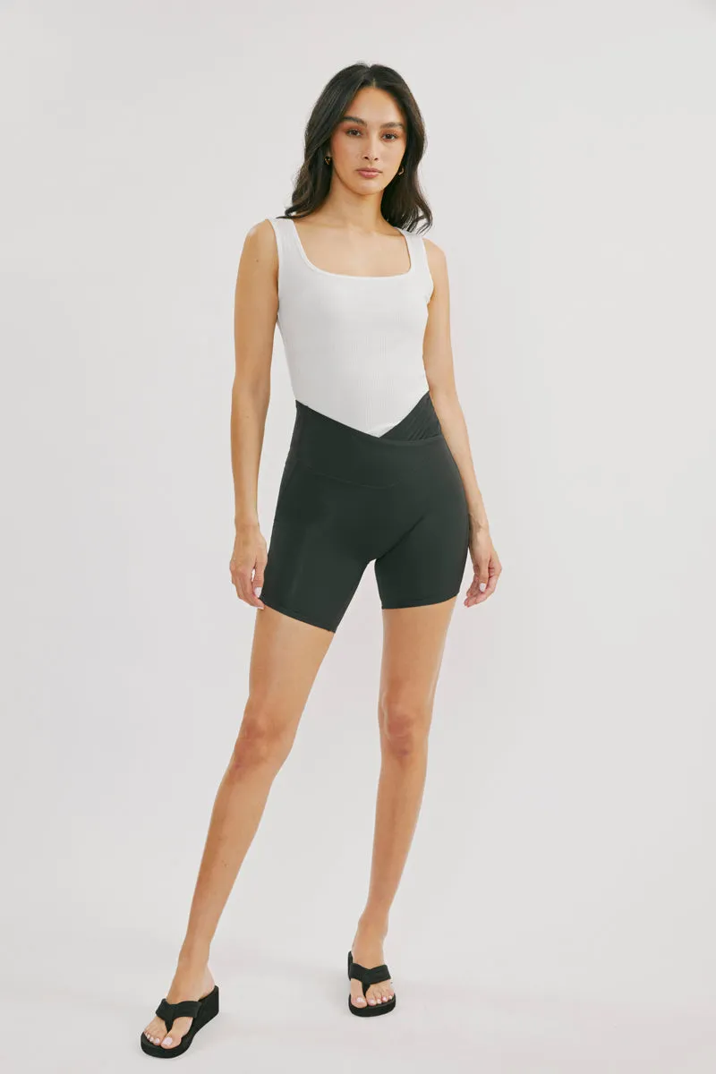 Neptune Mid Rise Active Shorts