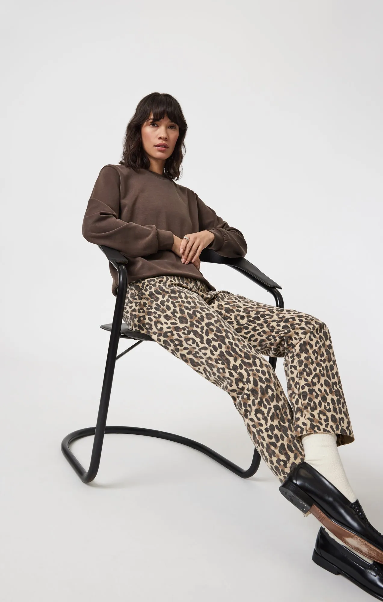 NEW YORK STRAIGHT LEG IN LEOPARD DENIM