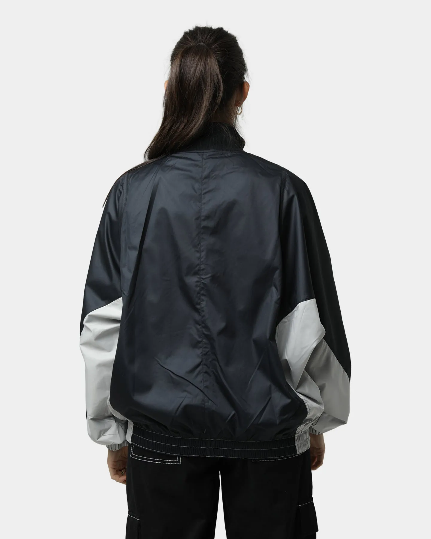 Nike Women's Sportswear Woven Air Max Day Jacket Black/Iron Grey