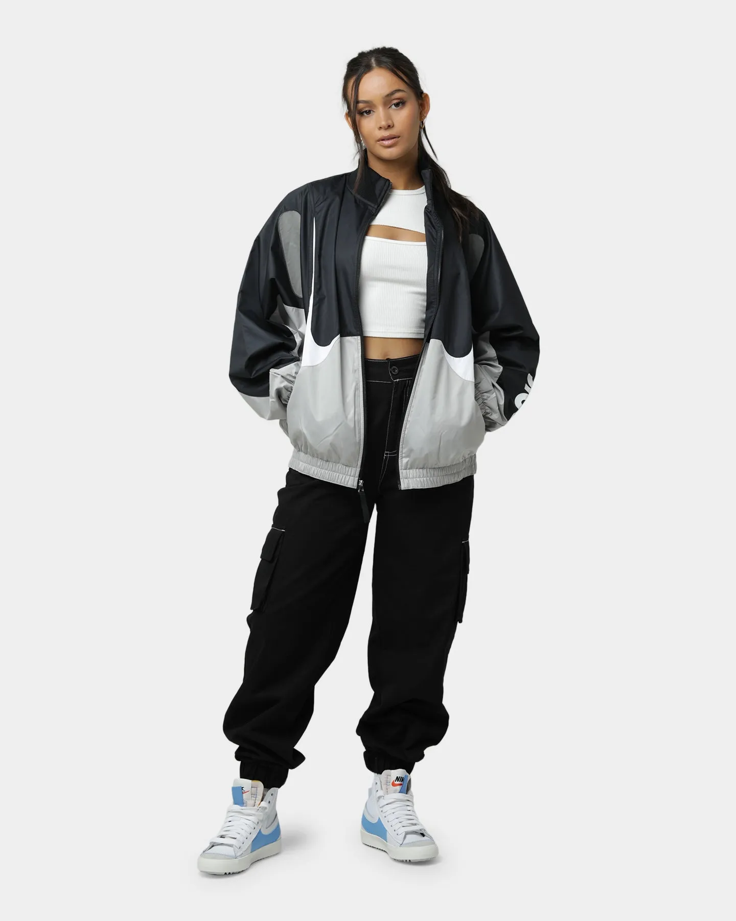 Nike Women's Sportswear Woven Air Max Day Jacket Black/Iron Grey
