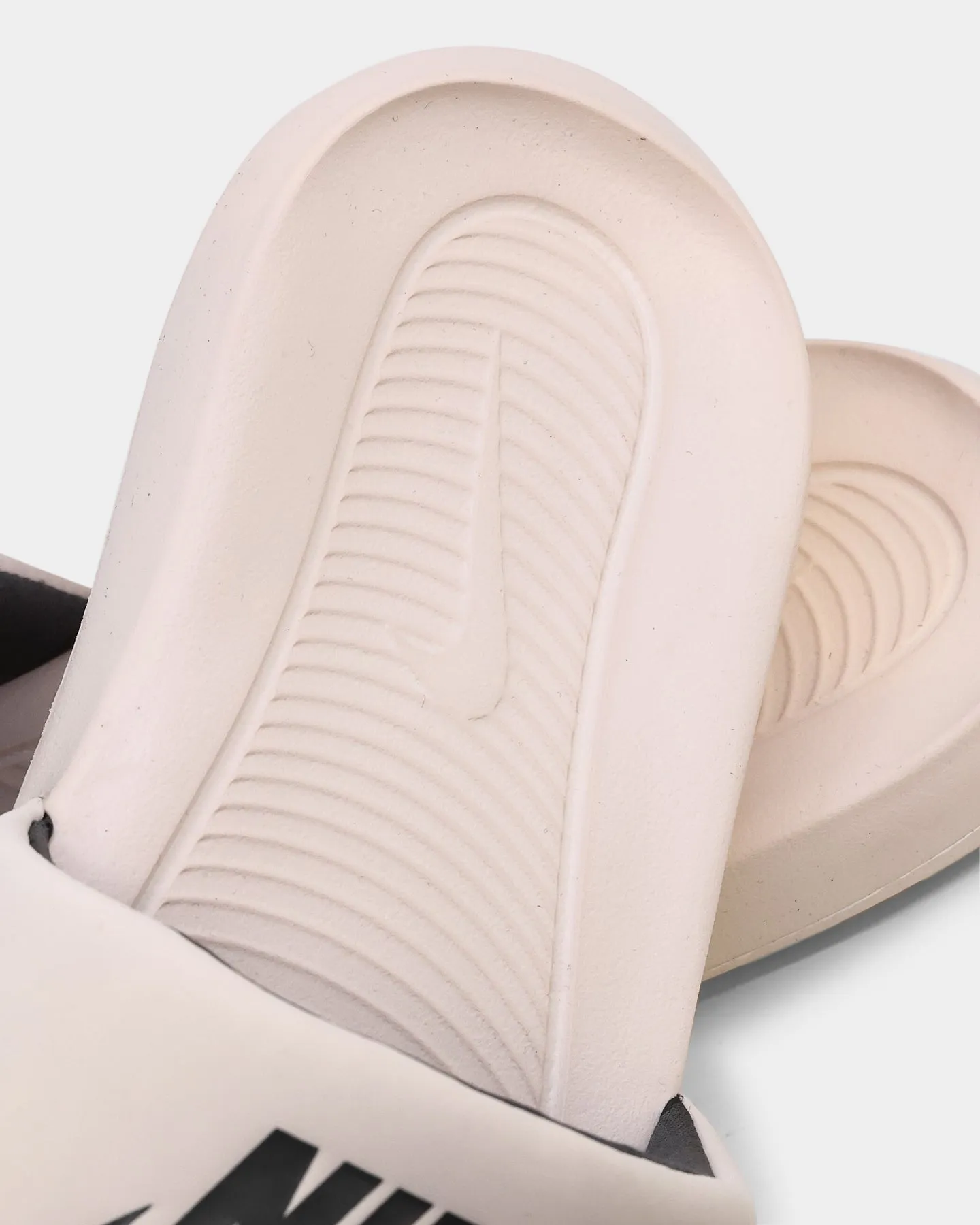 Nike Women's Victori One Slides Pearl White/Medium Ash