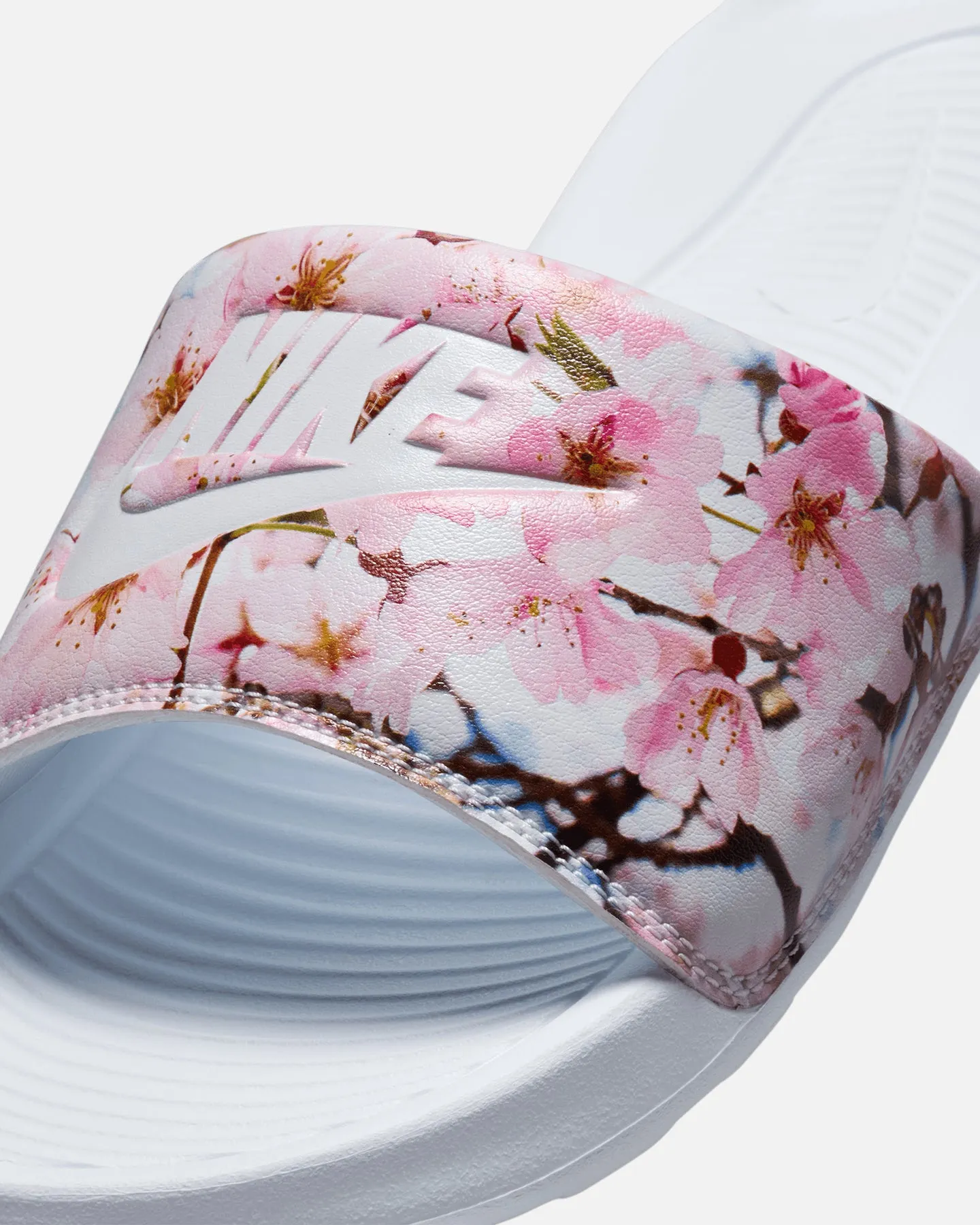 Nike Women's Victori One Slides White/White