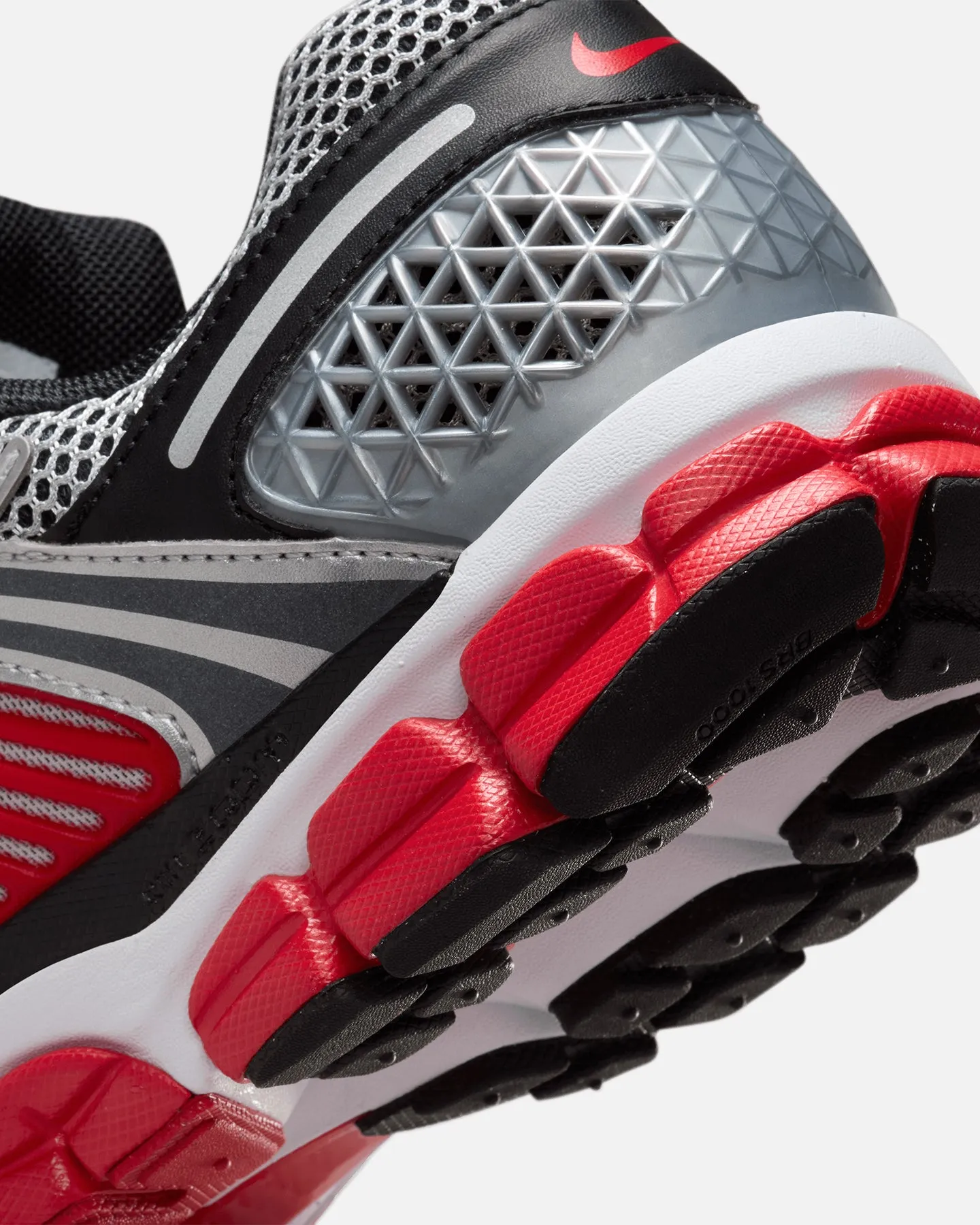Nike Zoom Vomero 5 Metallic Silver/Black-University Red