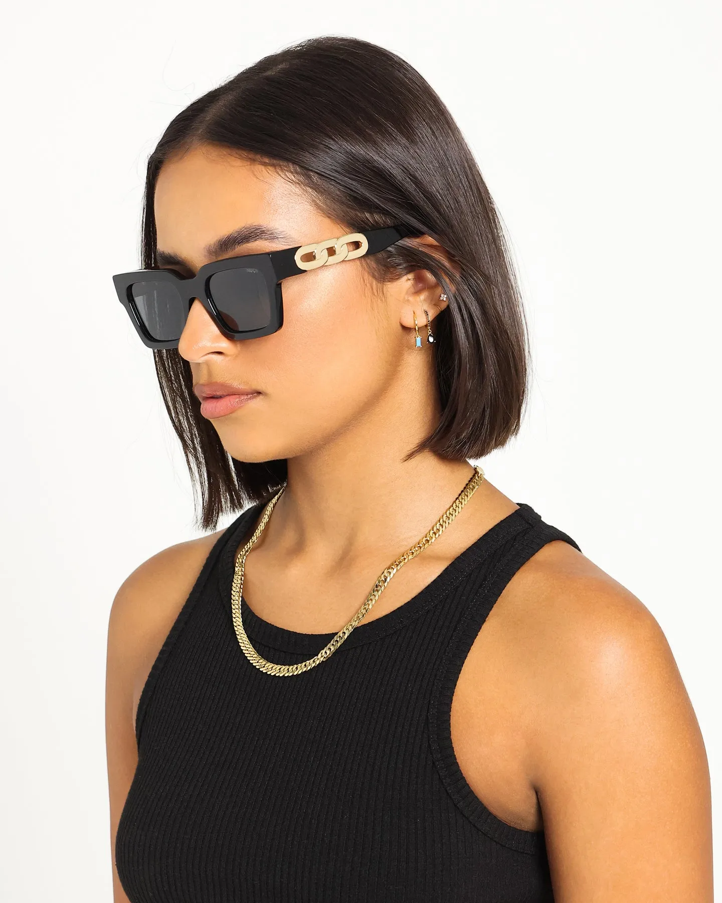 NUQE Captivate Sunglasses Black/Gold