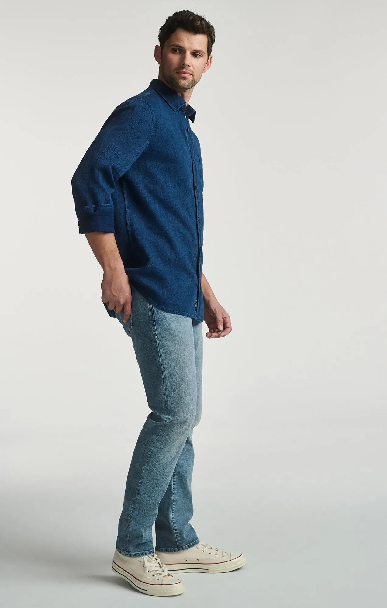 ONE POCKET LONG SLEEVE BUTTON-UP SHIRT IN INDIGO