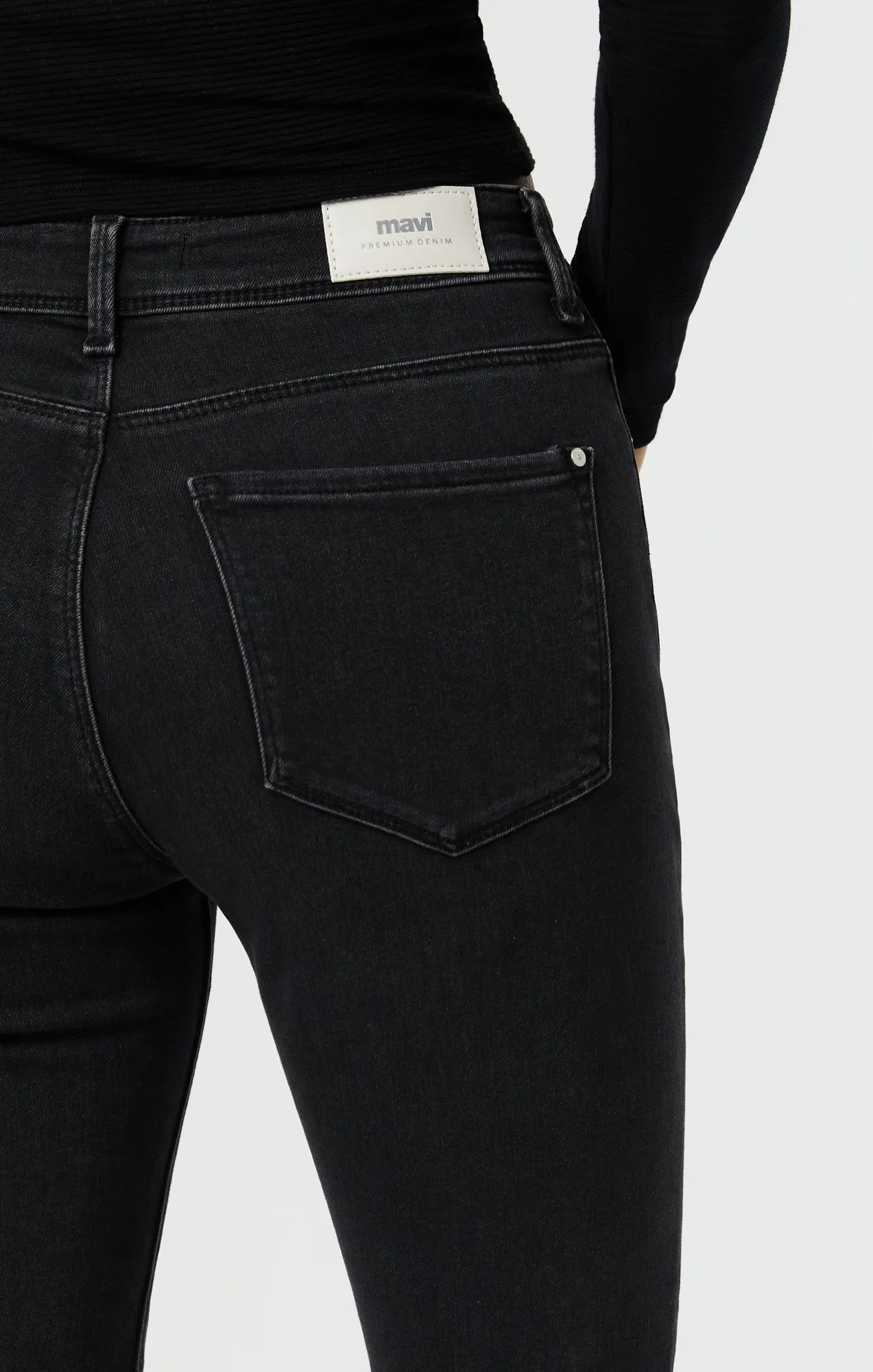 PARIS STRAIGHT LEG JEANS IN SMOKE INDIGO SHAPE