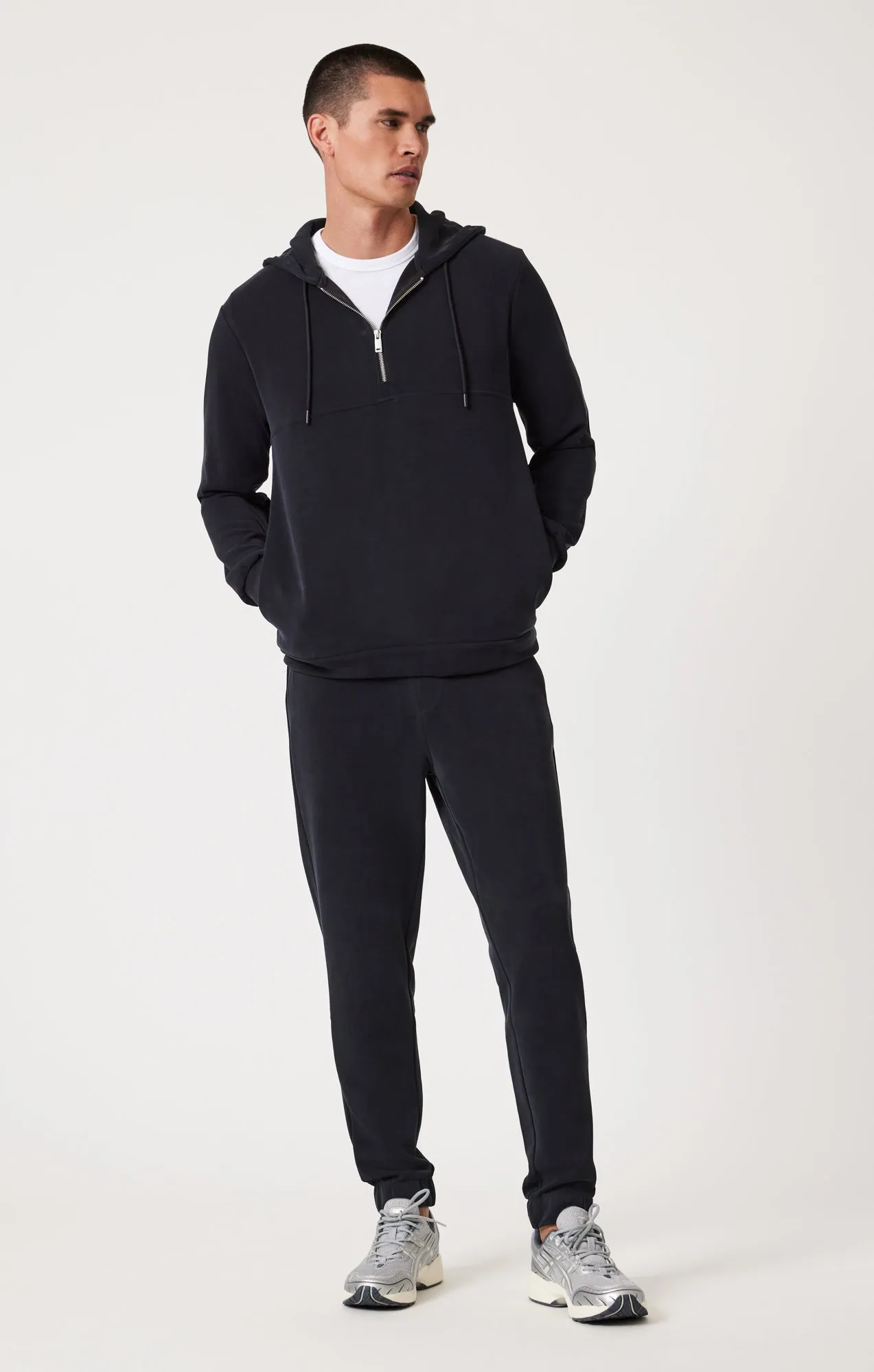 QUARTER ZIP HOODIE IN JET BLACK