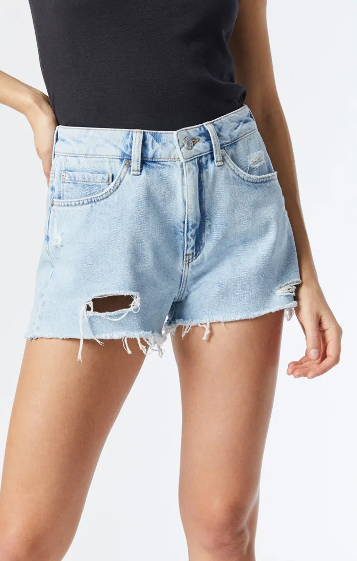 ROSIE BOYFRIEND SHORT IN LIGHT BLUE DENIM