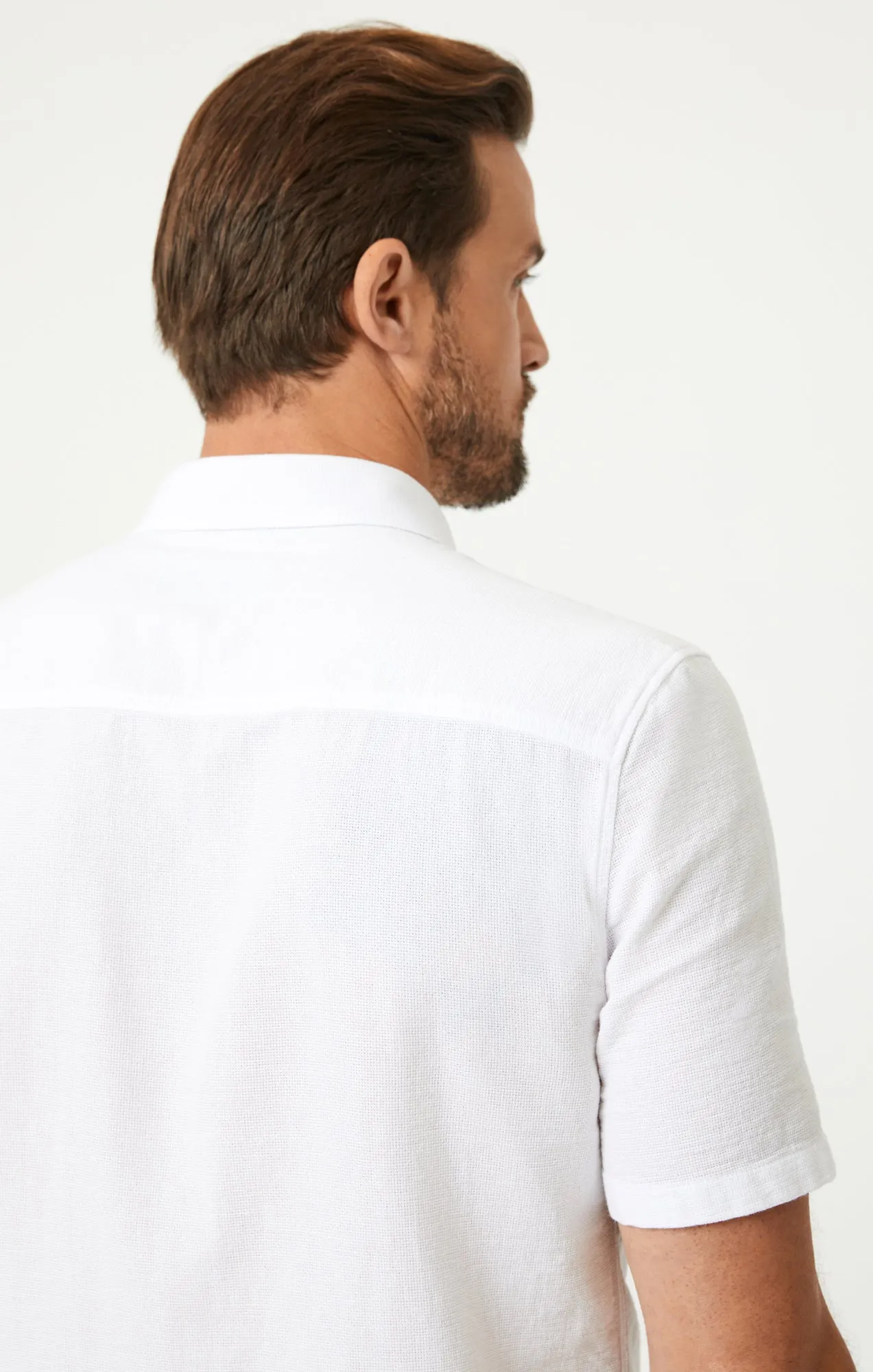 SHORT SLEEVE BUTTON-UP SHIRT IN WHITE