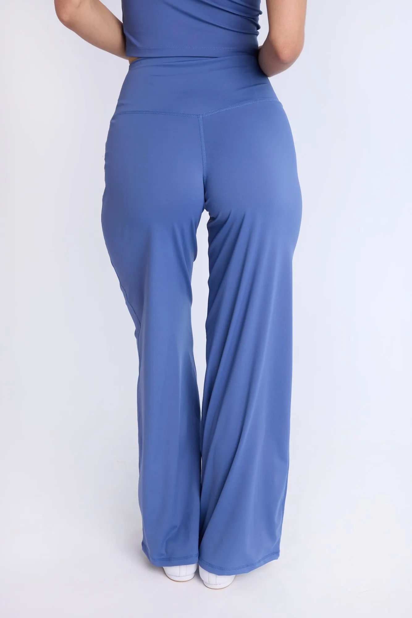 Super Smooth High Rise Straight Leggings