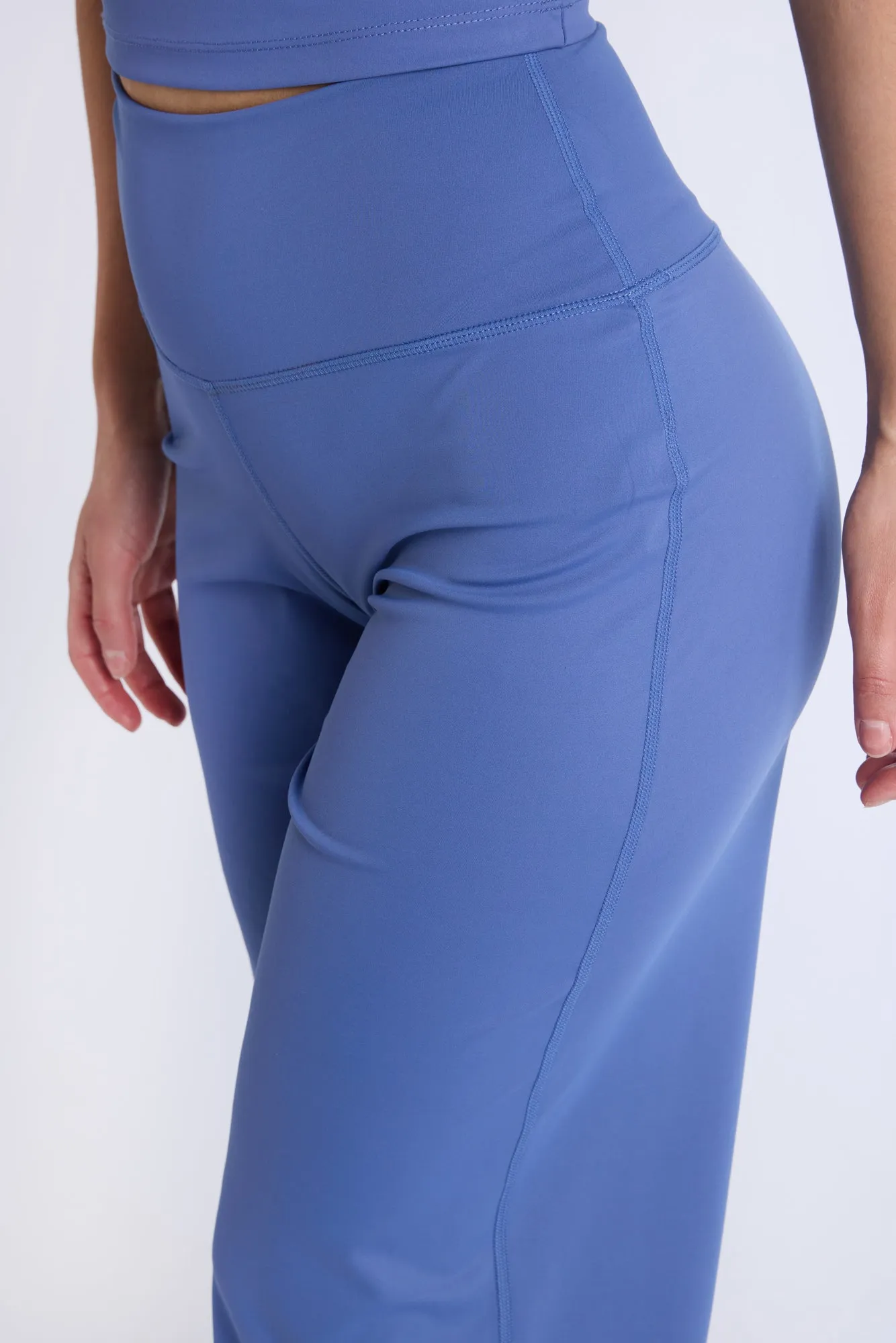 Super Smooth High Rise Straight Leggings