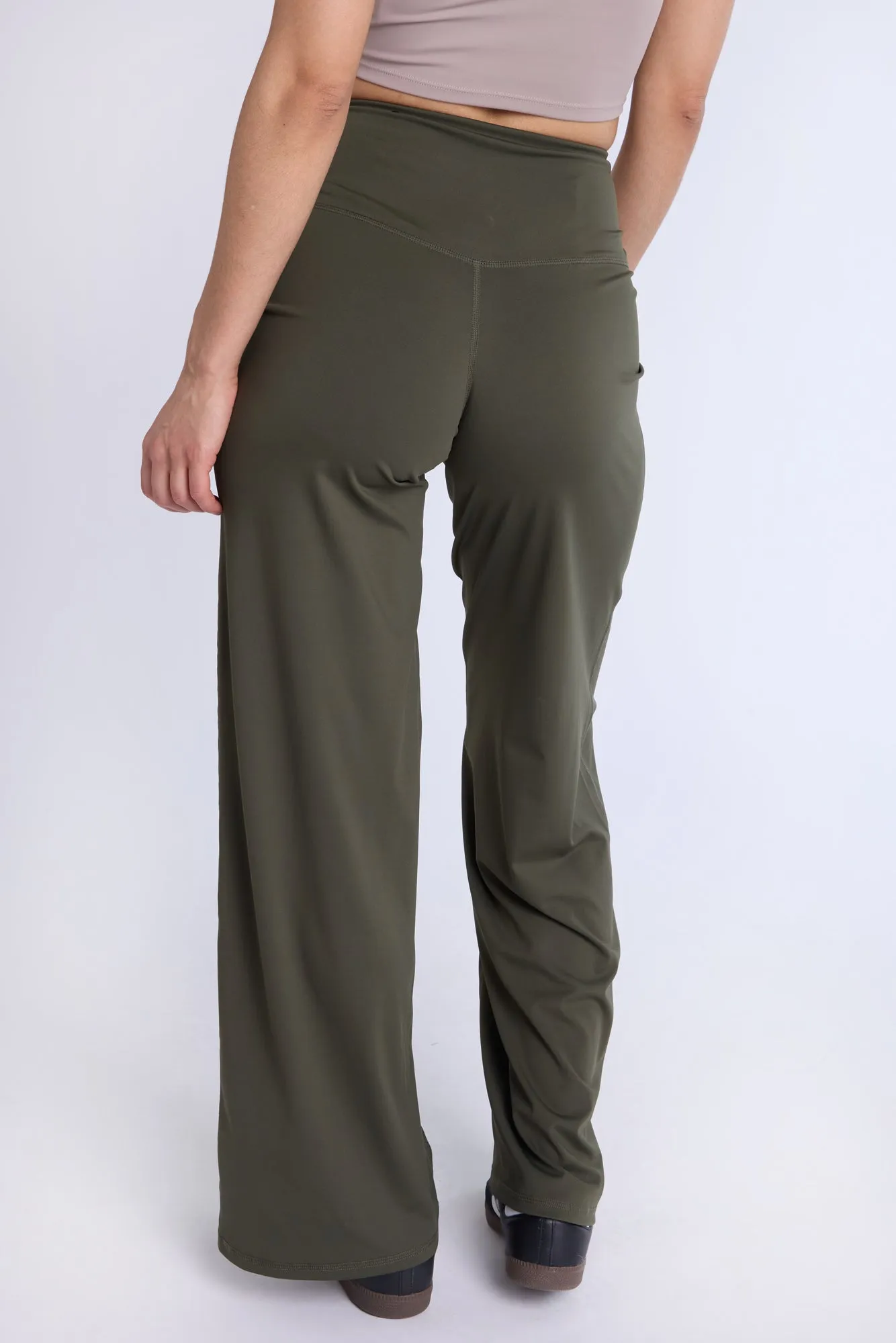 Super Smooth High Rise Straight Leggings