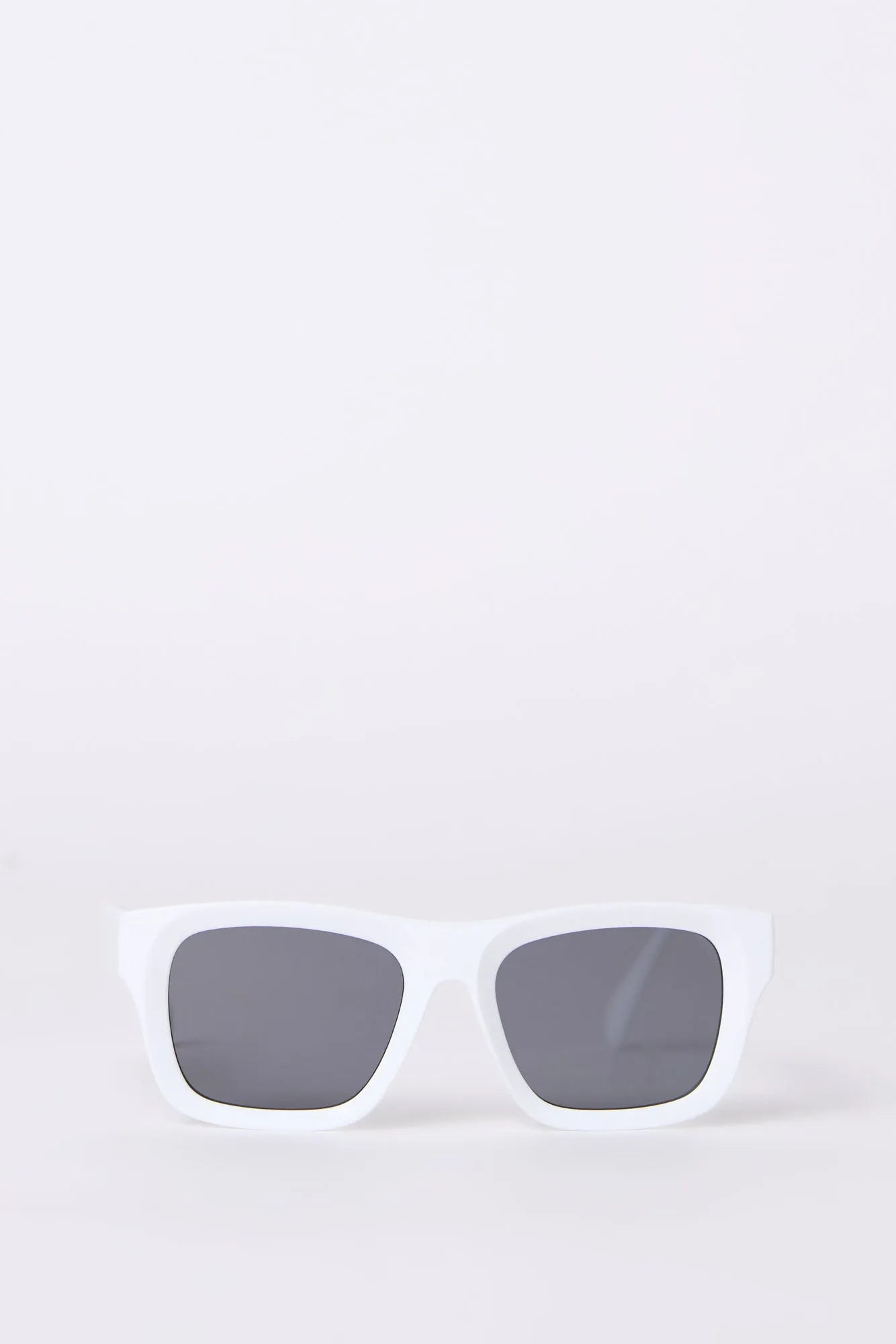 Thick Frame Wayfarer Sunglasses