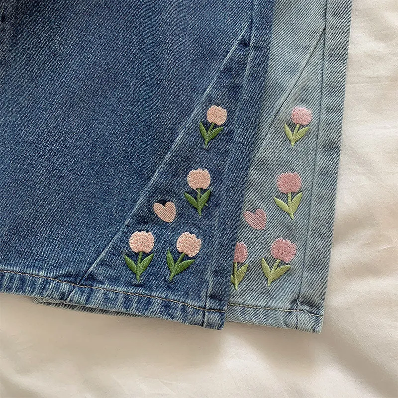 Tulip Tips Embroidered Jeans (2 Colors)