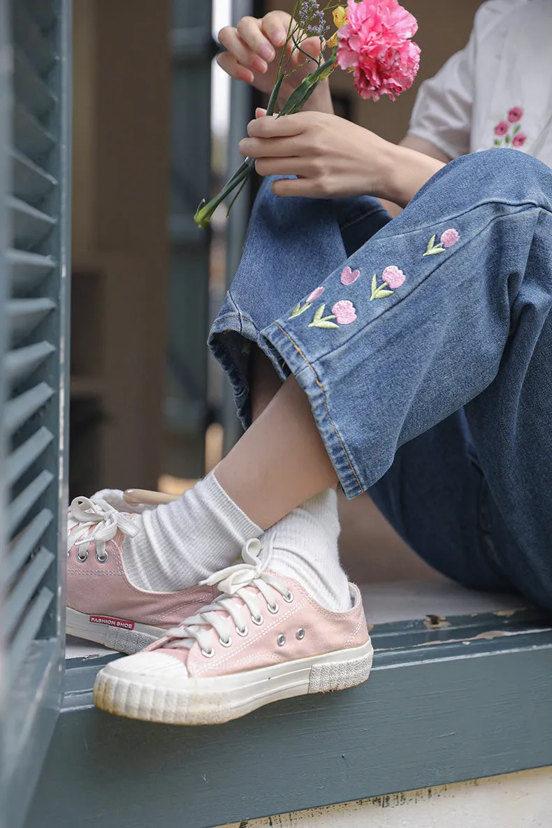 Tulip Tips Embroidered Jeans (2 Colors)