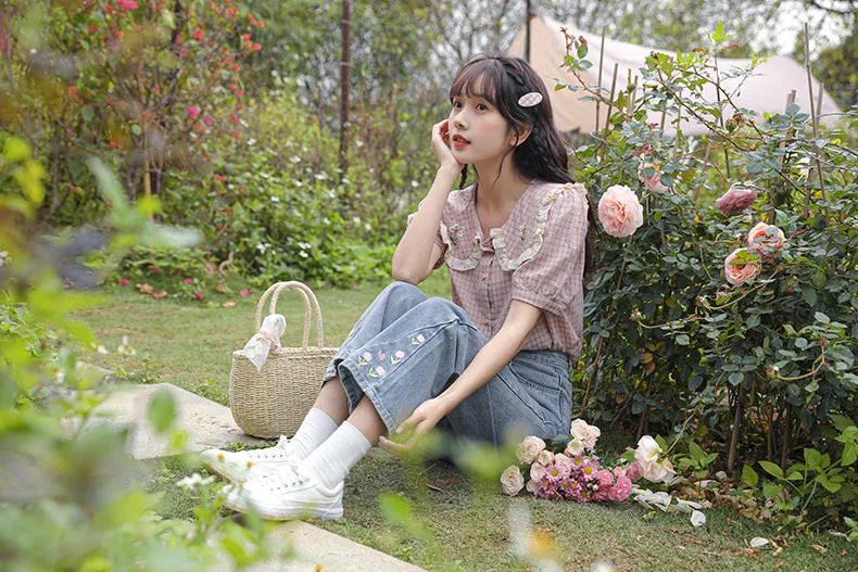 Tulip Tips Embroidered Jeans (2 Colors)