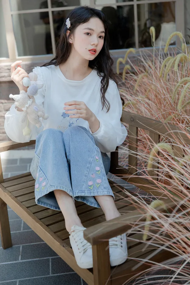 Tulip Tips Embroidered Jeans (2 Colors)