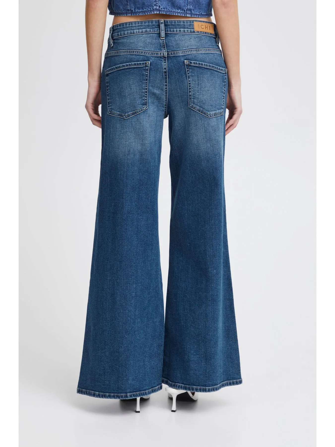 Twiggy Wide Leg Jeans - Medium Blue