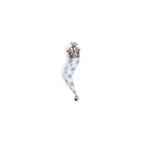 WHITE GOOD-LUCK CHARM