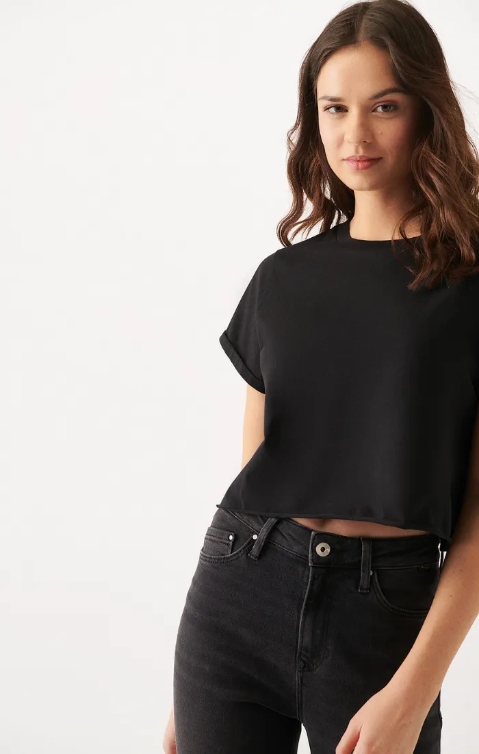 WOMEN'S SHORT SLEEVE T-SHIRT IN BLACK