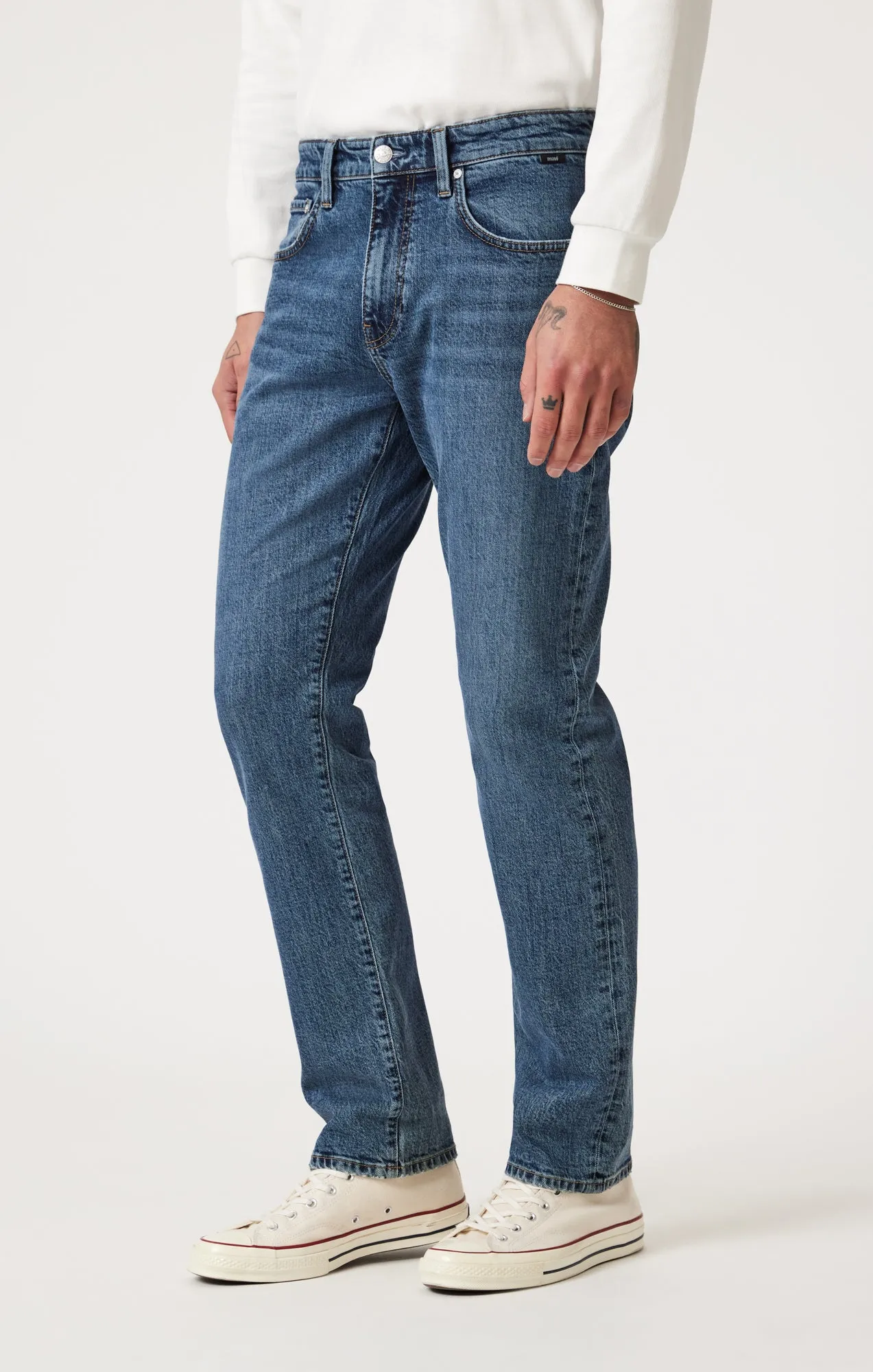 ZACH STRAIGHT LEG IN DARK BRUSHED CLASSIC BLUE