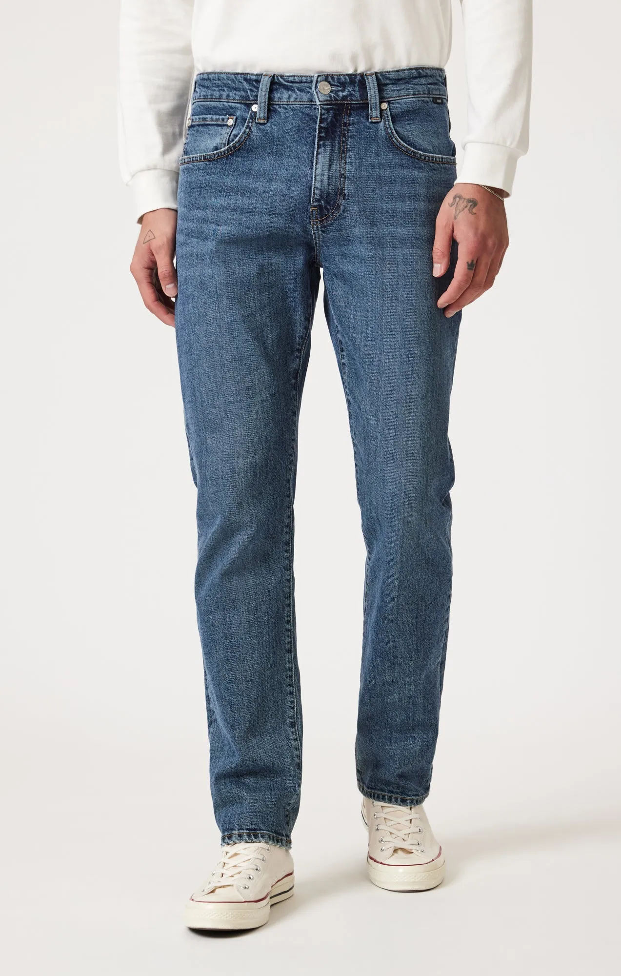 ZACH STRAIGHT LEG IN DARK BRUSHED CLASSIC BLUE