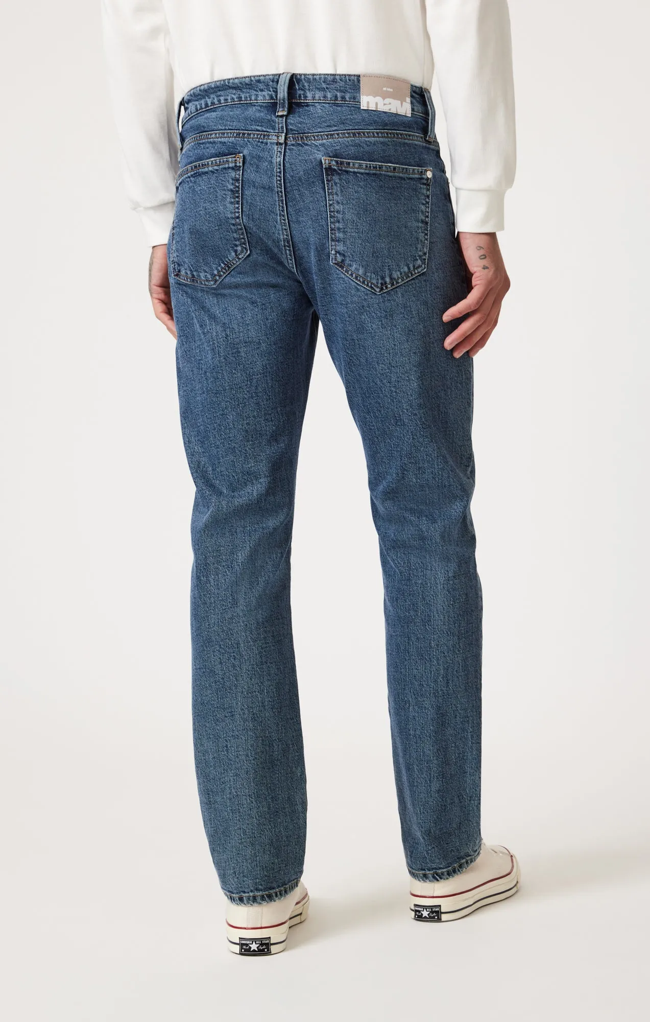 ZACH STRAIGHT LEG IN DARK BRUSHED CLASSIC BLUE